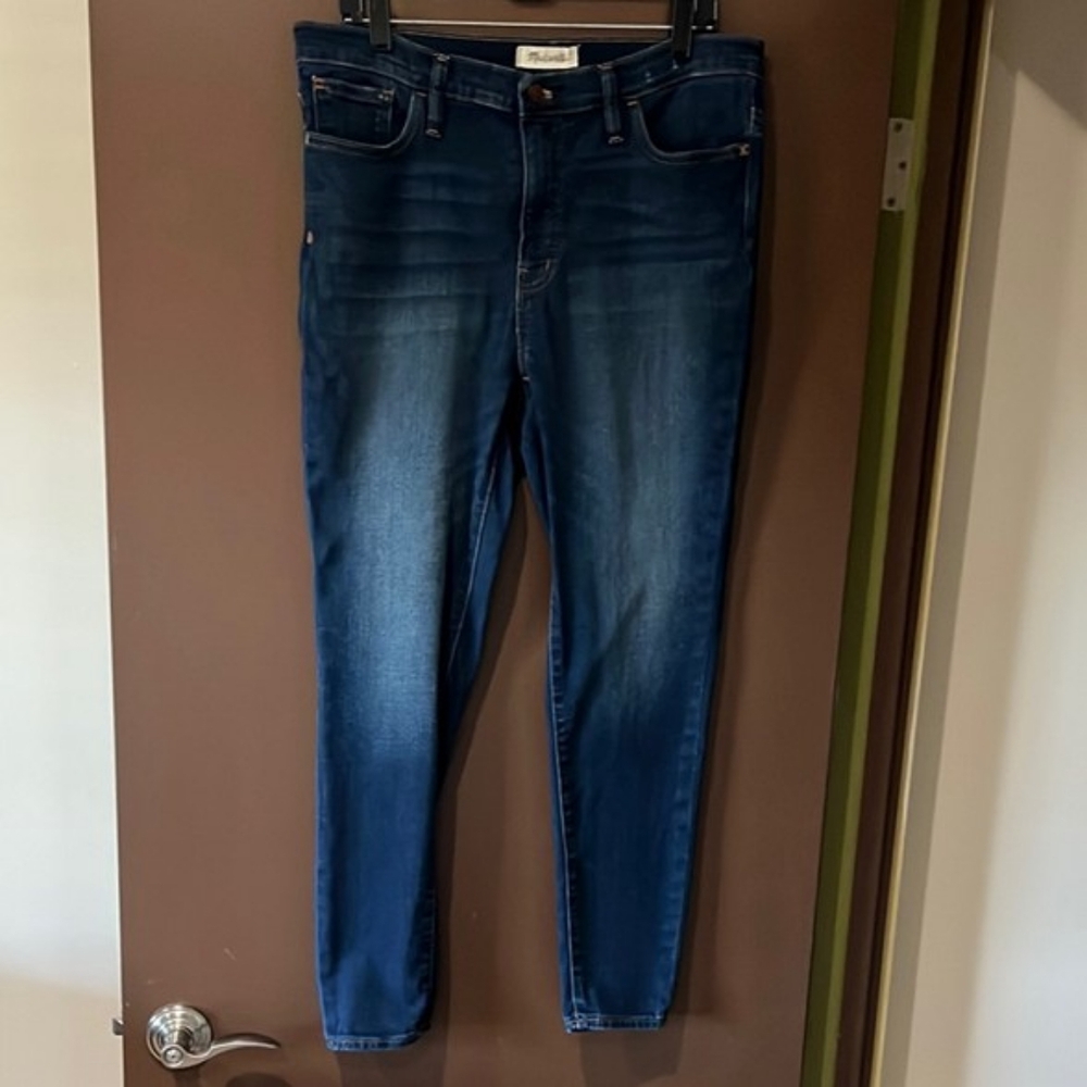 9” Mid-Rise Skinny Denim Blue Jeans